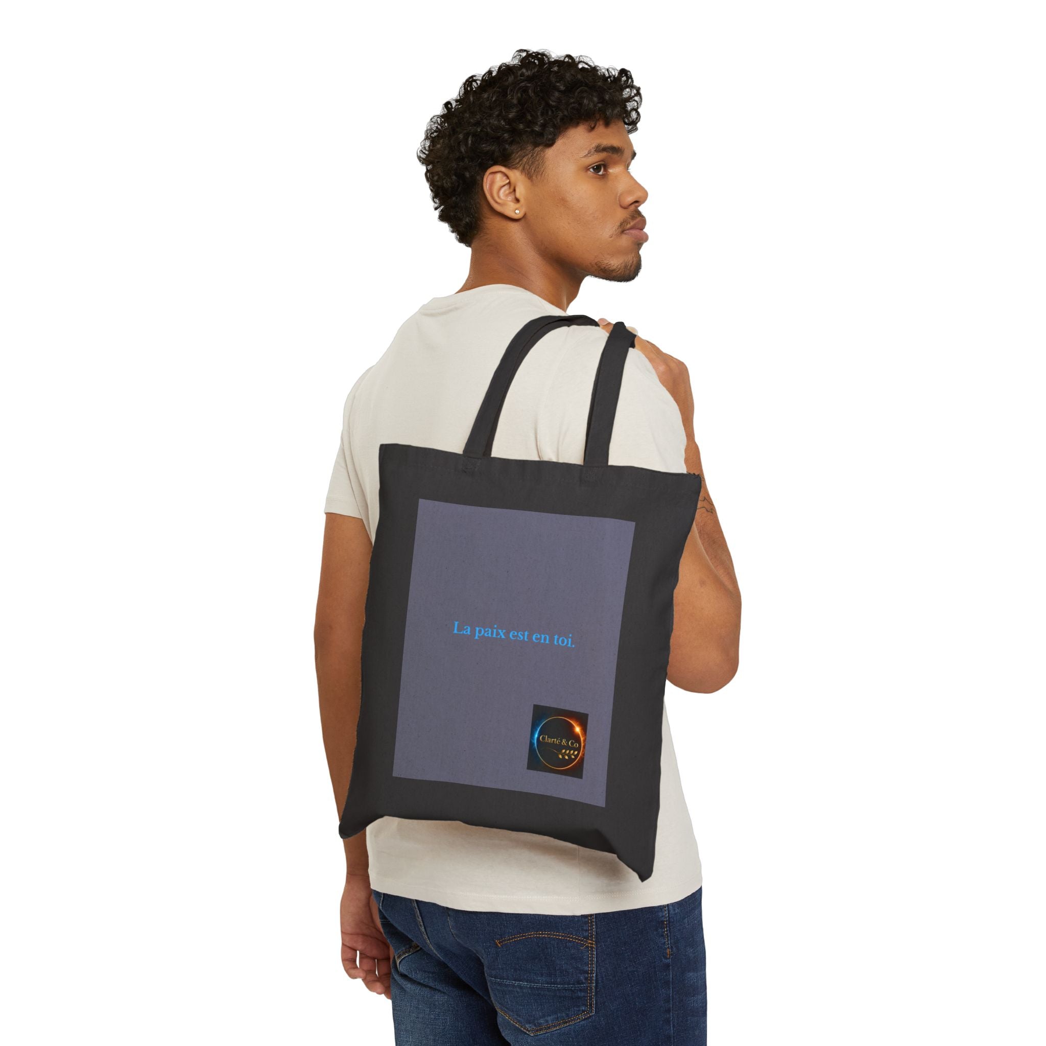 La quete est un rite Tote Bag | French text, minimalist design